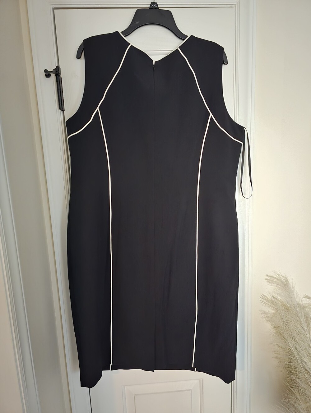 Kasper Black Sheath Dress with White Piping - Picture 2 of 3